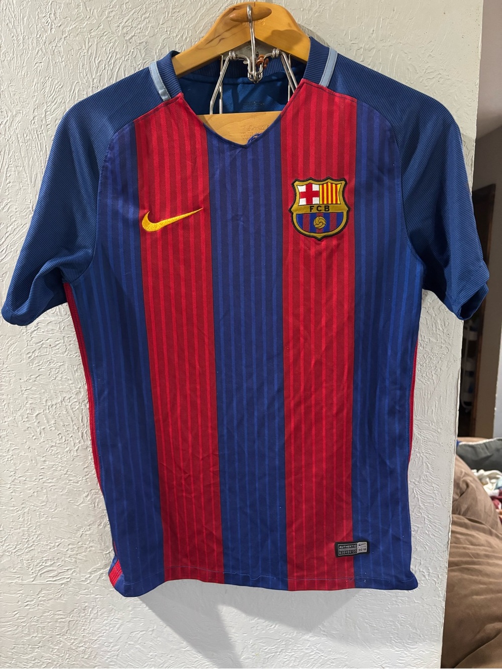 Nike Dri-Fit youth unisex size large Lionel Messi FC Barcelona Soccer Jersey